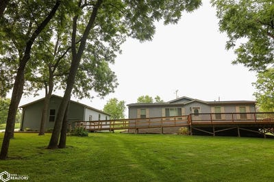 /international/us/2382-hwy-44-guthrie-center-ia-110101119985/