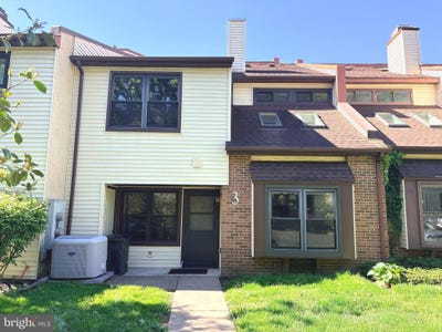 /international/us/3-heather-court-newtown-pa-110107961558/