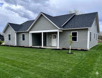 /international/us/52-e-olive-street-grand-isle-vt-110101712590/