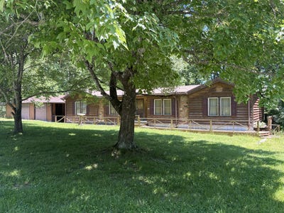/international/us/299-301-hideaway-hills-owenton-ky-110108579345/