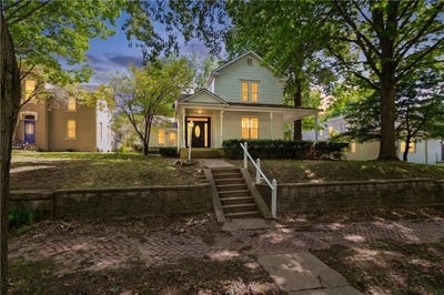 /international/us/613-chestnut-street-leavenworth-ks-110107963202/