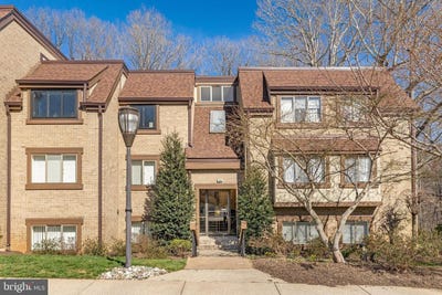 /international/us/1665-parkcrest-cir-301-reston-va-110101028817/