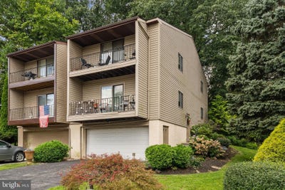 /international/us/538-gia-circle-clifton-heights-pa-110110366049/
