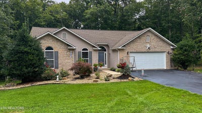 /international/us/160-brady-lane-oneida-tn-110101329858/