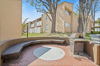 /international/us/10331-lindley-porter-ranch-ca-110107550771/
