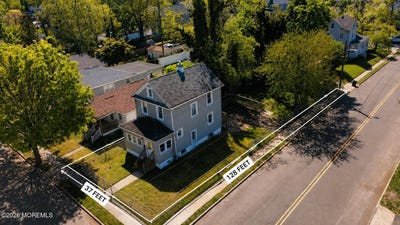 /international/us/97-bank-street-red-bank-nj-110107572733/