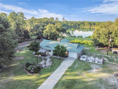 /international/us/2028-pearl-davis-road-se-ludowici-ga-110101241307/