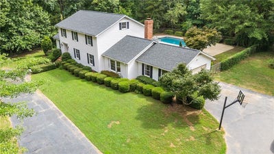 /international/us/106-wilderness-drive-laurens-sc-110108799680/