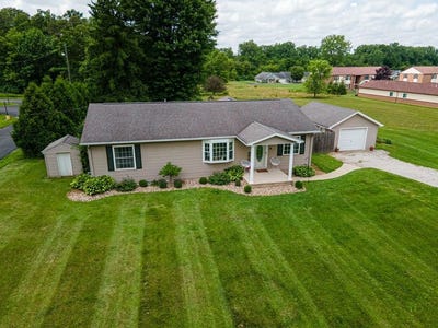 /international/us/1849-whetstone-street-bucyrus-oh-110109113324/