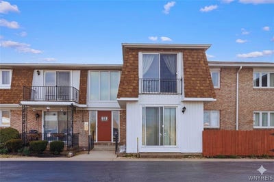 /international/us/61d-georgian-lane-buffalo-ny-110106815941/