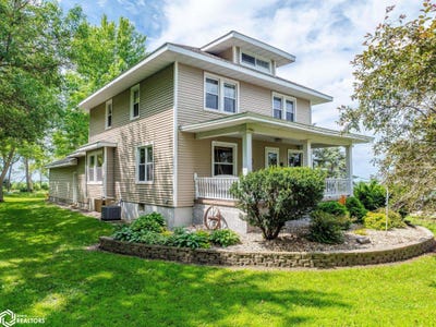 /international/us/2149-400th-street-grafton-ia-110100615348/