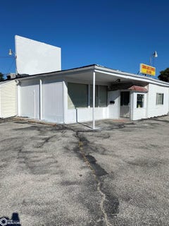 /international/us/1011-n-broadway-street-n-red-oak-ia-110095006608/