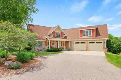 /international/us/s8749-waters-edge-way-prairie-du-sac-wi-110108817031/
