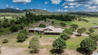 /international/us/56-elks-trail-mimbres-nm-110101855923/