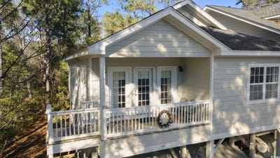 /international/us/98-wallys-way-pawleys-island-sc-110097992863/