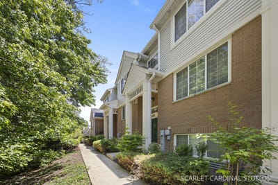 /international/us/2125-w-concord-lane-addison-il-110108614932/