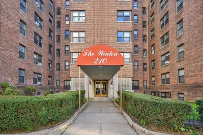 /international/us/210-martine-avenue-white-plains-ny-110104013039/