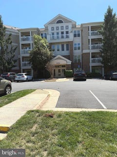 /international/us/12913-alton-square-herndon-va-110107723930/