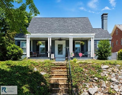 /international/us/258-w-main-st-danville-va-110107796336/