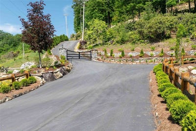 /international/us/2125-n-hwy-107-cashiers-nc-110101037626/?lang=zh-tw