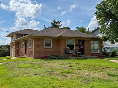 /international/us/617-n-cedar-stockton-ks-110101392395/?lang=pt