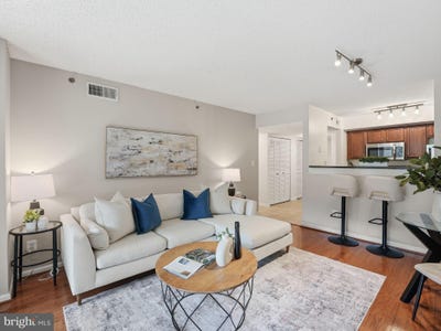 /international/us/1024-n-utah-street-arlington-va-110107724436/