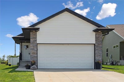 /international/us/5221-dostal-drive-sw-cedar-rapids-ia-110101321274/?lang=en