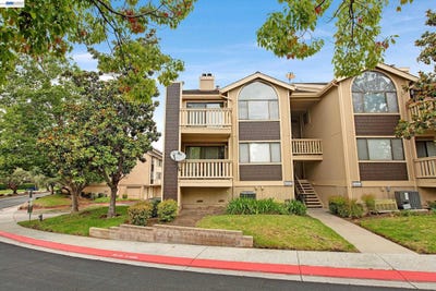 /international/us/2242-brega-lane-morgan-hill-ca-110108437807/