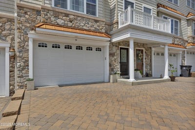 /international/us/59-white-oak-lane-aberdeen-nj-110101019889/