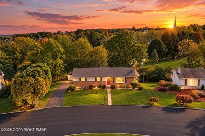 /international/us/3712-highland-road-schnecksville-pa-110120612354/