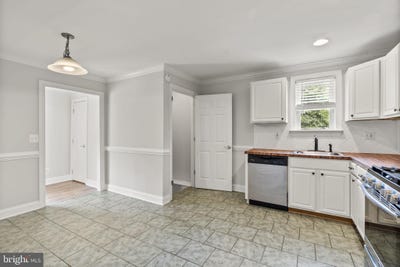 /international/us/9936-harford-parkville-md-110101402956/