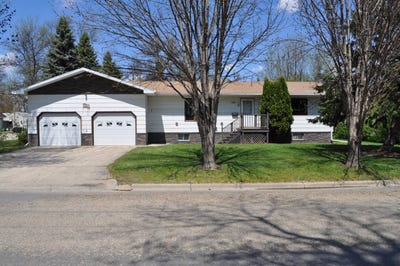 /international/us/1301-lenham-se-ave-cooperstown-nd-110108332480/