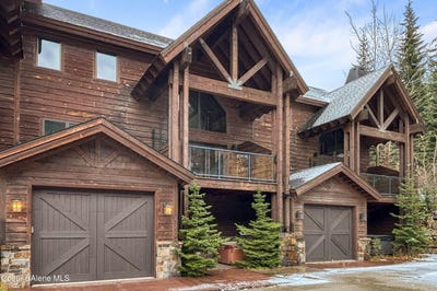 /international/us/38-avalanche-rd-sandpoint-id-110108587064/