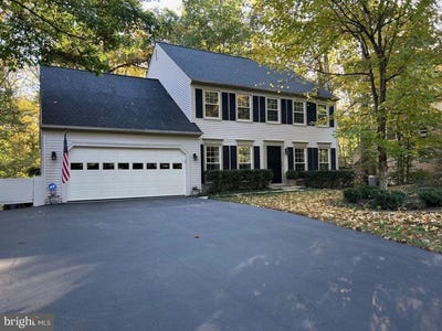 /international/us/13019-smoketown-road-woodbridge-va-110120856657/