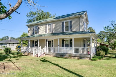 /international/us/515-e-ridge-street-rose-hill-nc-110099163115/
