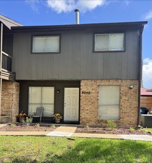 /international/us/8540-glen-meadow-beaumont-tx-110108664311/