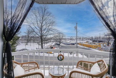 /international/us/37-harbor-lane-new-rochelle-ny-110106120496/