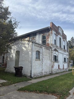 /international/us/304-s-oak-street-buchanan-mi-110120460395/