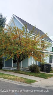/international/us/1608-crawford-way-glenwood-springs-co-110100071135/