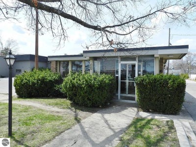 /international/us/836-hastings-street-traverse-city-mi-110105961127/