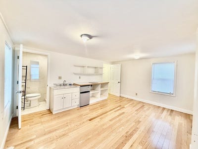 /international/us/19-common-st-weymouth-ma-110108399258/