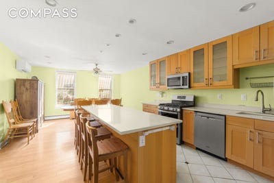 /international/us/231-east-110th-street-new-york-ny-110107611085/