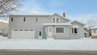 /international/us/124-s-custer-street-brillion-wi-110103363120/