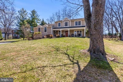 /international/us/746-westwind-drive-berwyn-pa-110107160246/