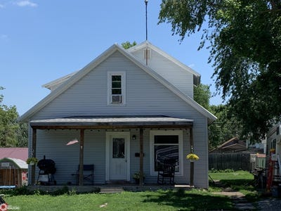 /international/us/609-n-maple-street-creston-ia-110100426497/?lang=en