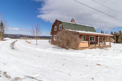 /international/us/2431-roaring-brook-road-barton-vt-110106929513/