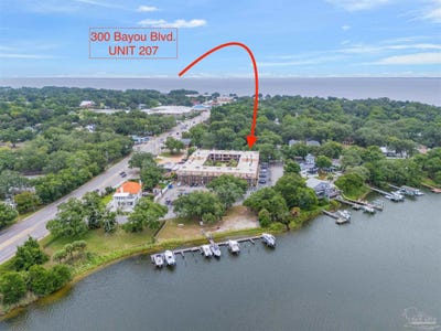 /international/us/300-bayou-blvd-pensacola-fl-110108934447/