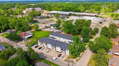 /international/us/307-n-henry-street-lindale-tx-110107712798/