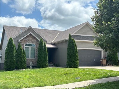 /international/us/801-s-washington-street-raymore-mo-110108711997/