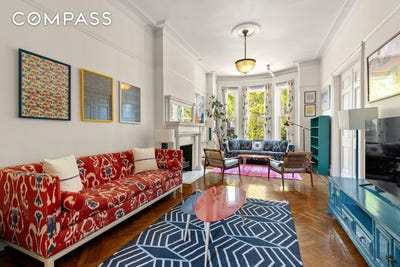 /international/us/248-gates-avenue-brooklyn-ny-110108253731/